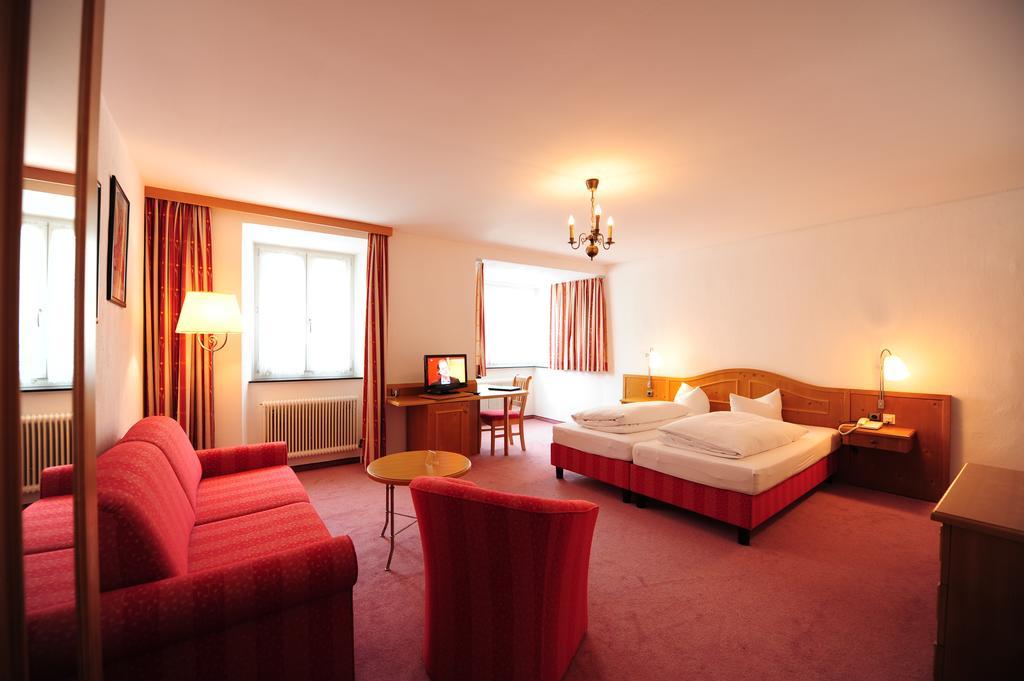 Hotel Krone Matrei am Brenner Habitación foto