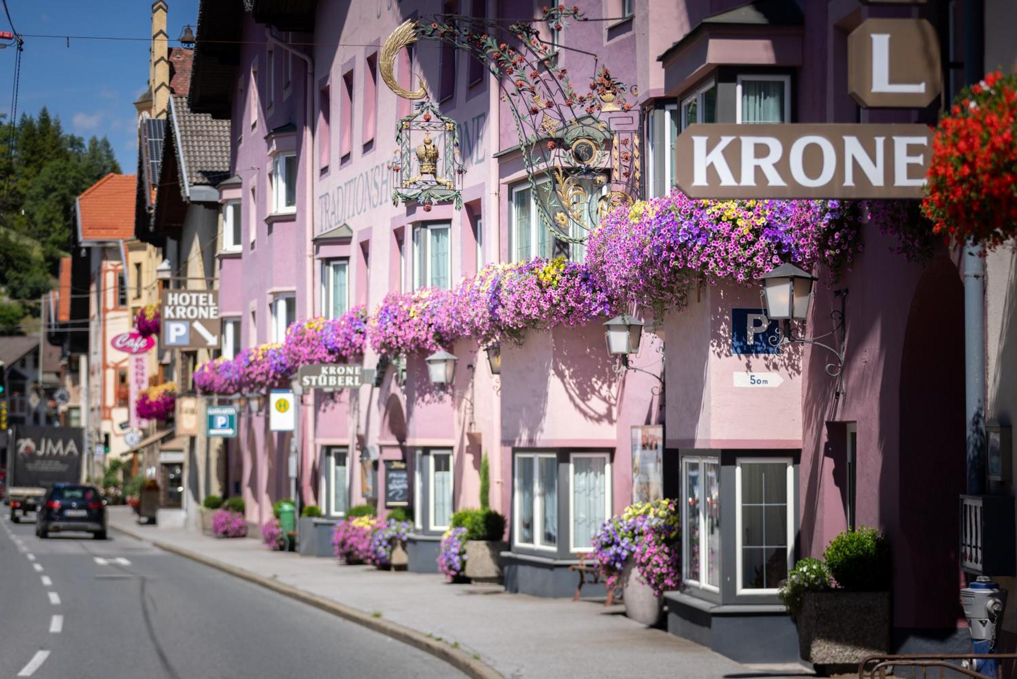 Hotel Krone Matrei am Brenner Exterior foto