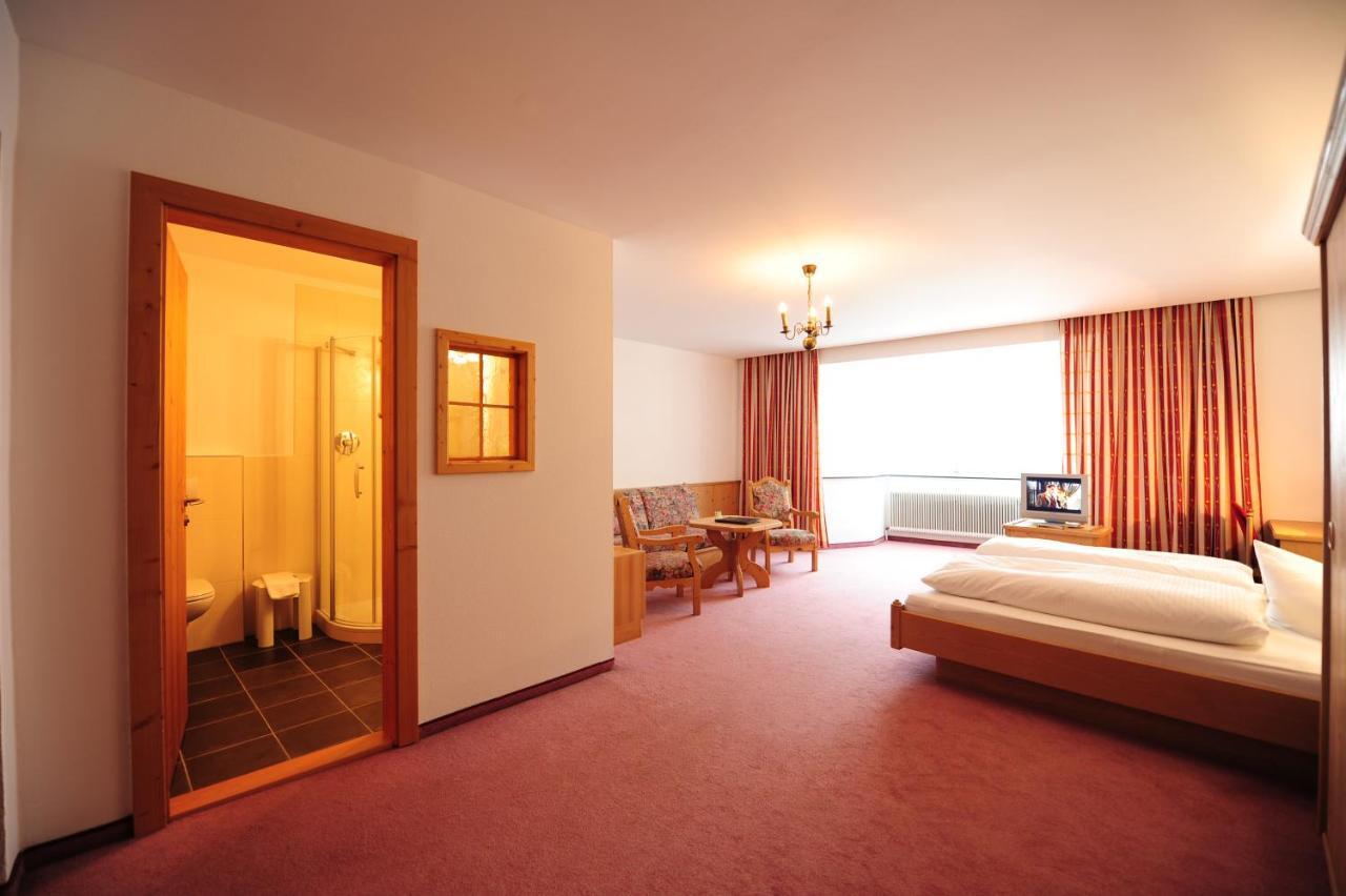 Hotel Krone Matrei am Brenner Exterior foto